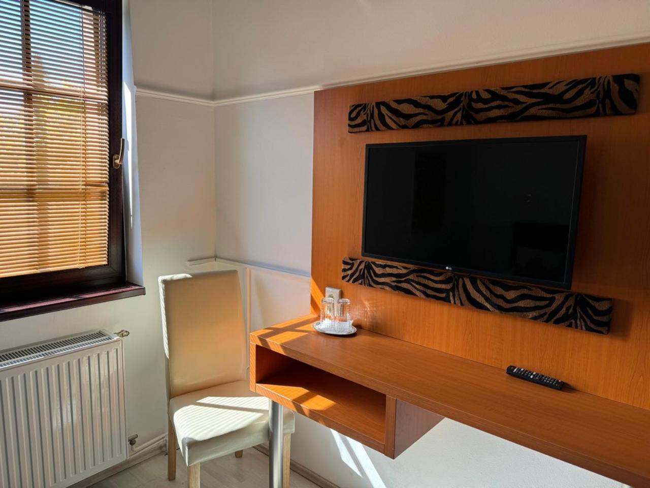 Pension Nest - Family Apartman Mosonmagyaróvár Exterior foto